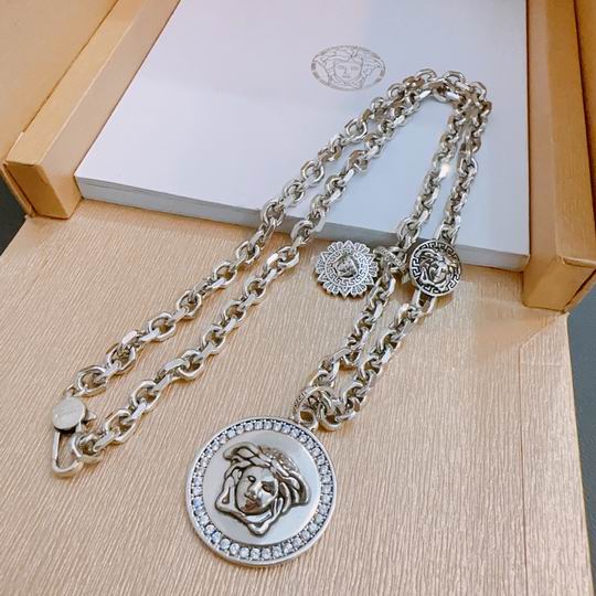 Versace necklace 11lyh129